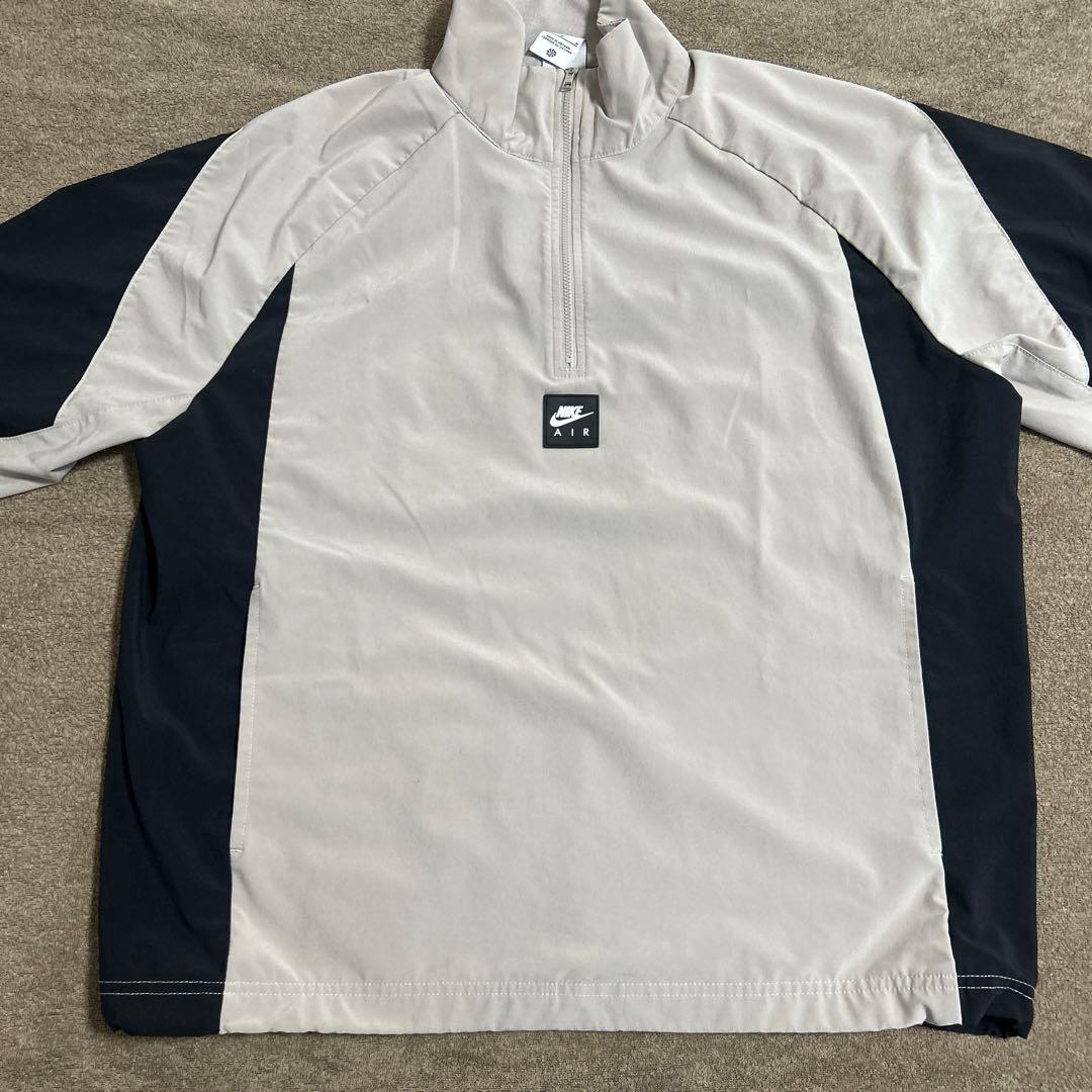 Teleも着用 Nike AIR ハーフジップジャケット 半袖