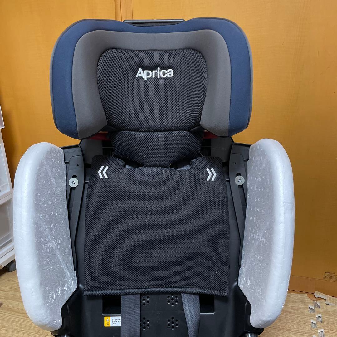 アップリカ　フォームフィットAB チャイルドシート　Apprica