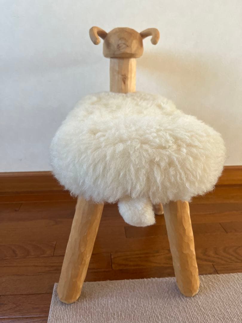 puu ja puu プーヤプー 北欧 手作り パイン材 ムートン 羊 スツール