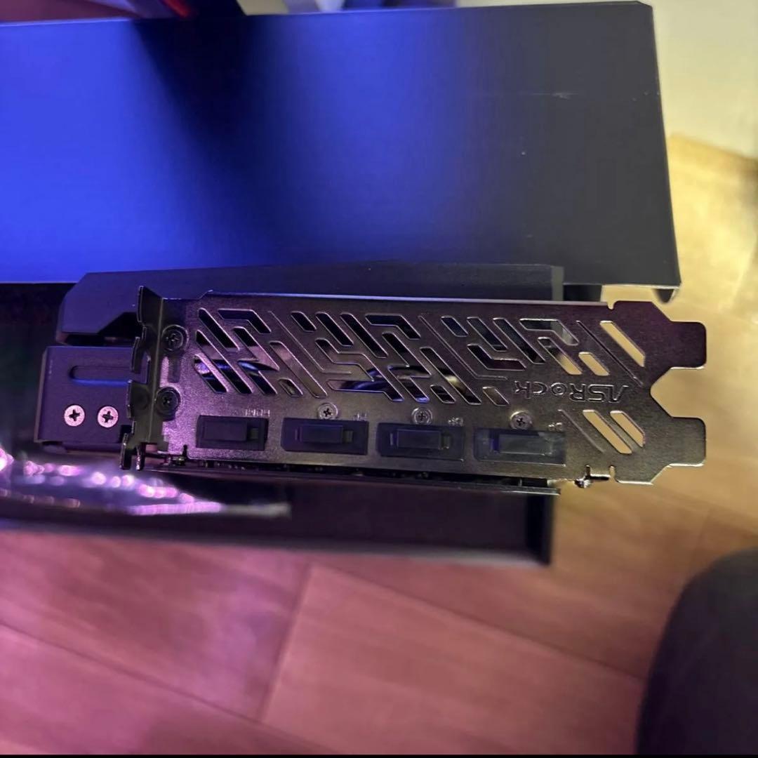 グラフィックボード・グラボ・ビデオカード ASRock RADEON RX 7700 XT Phantom Gaming