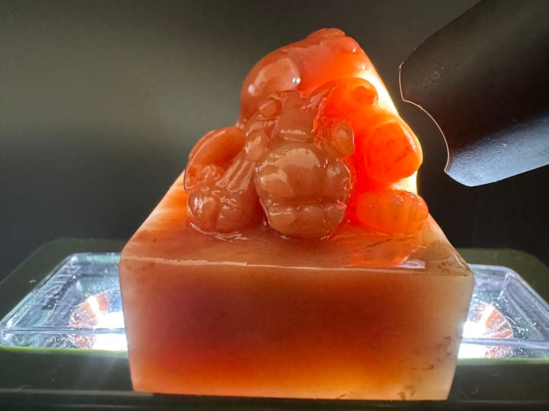 114 ラオス石　瑞獣貔貅　大印面　印材　印石　篆刻　書道　落款　雅号　箱付き