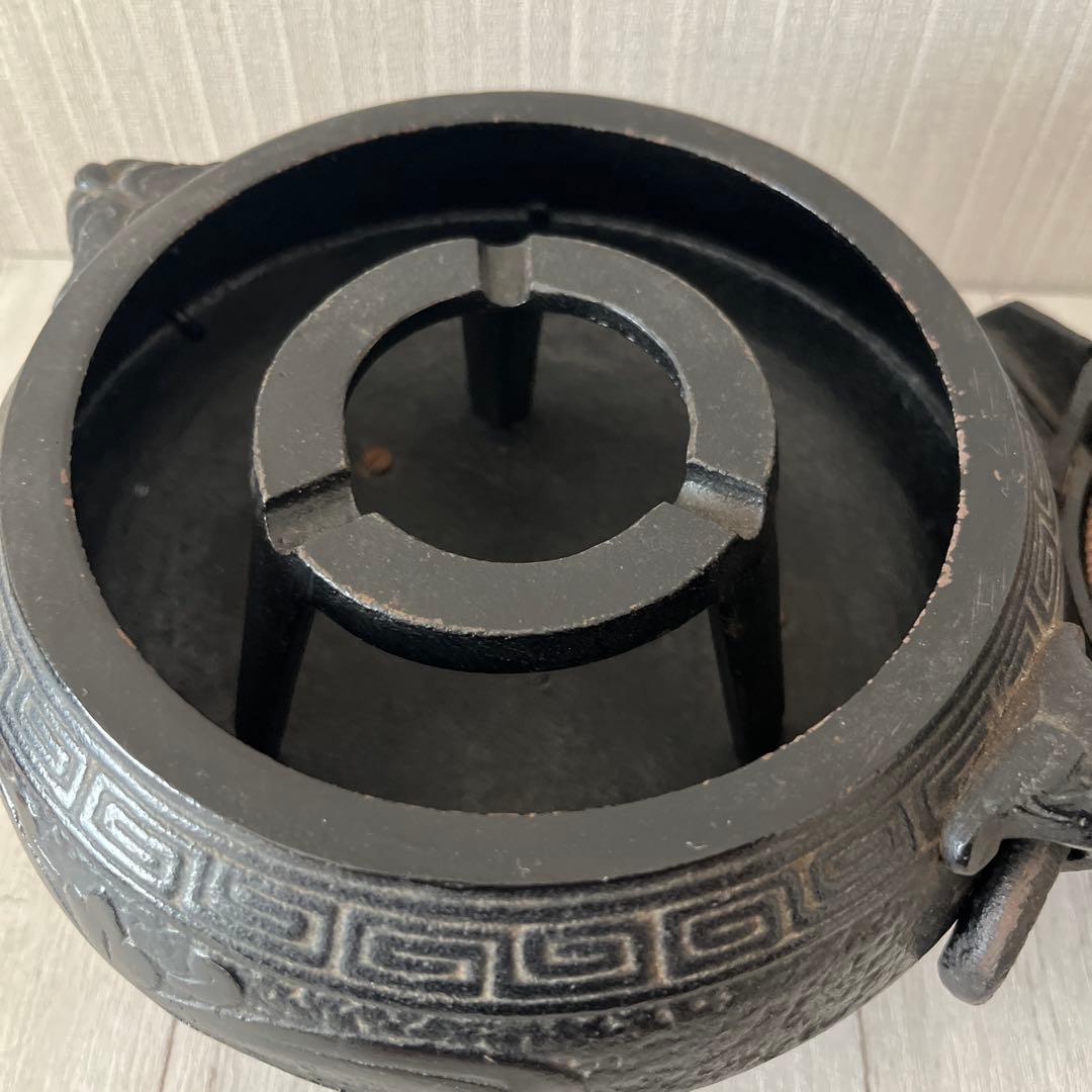 レトロ　鉄瓶と火鉢のセット