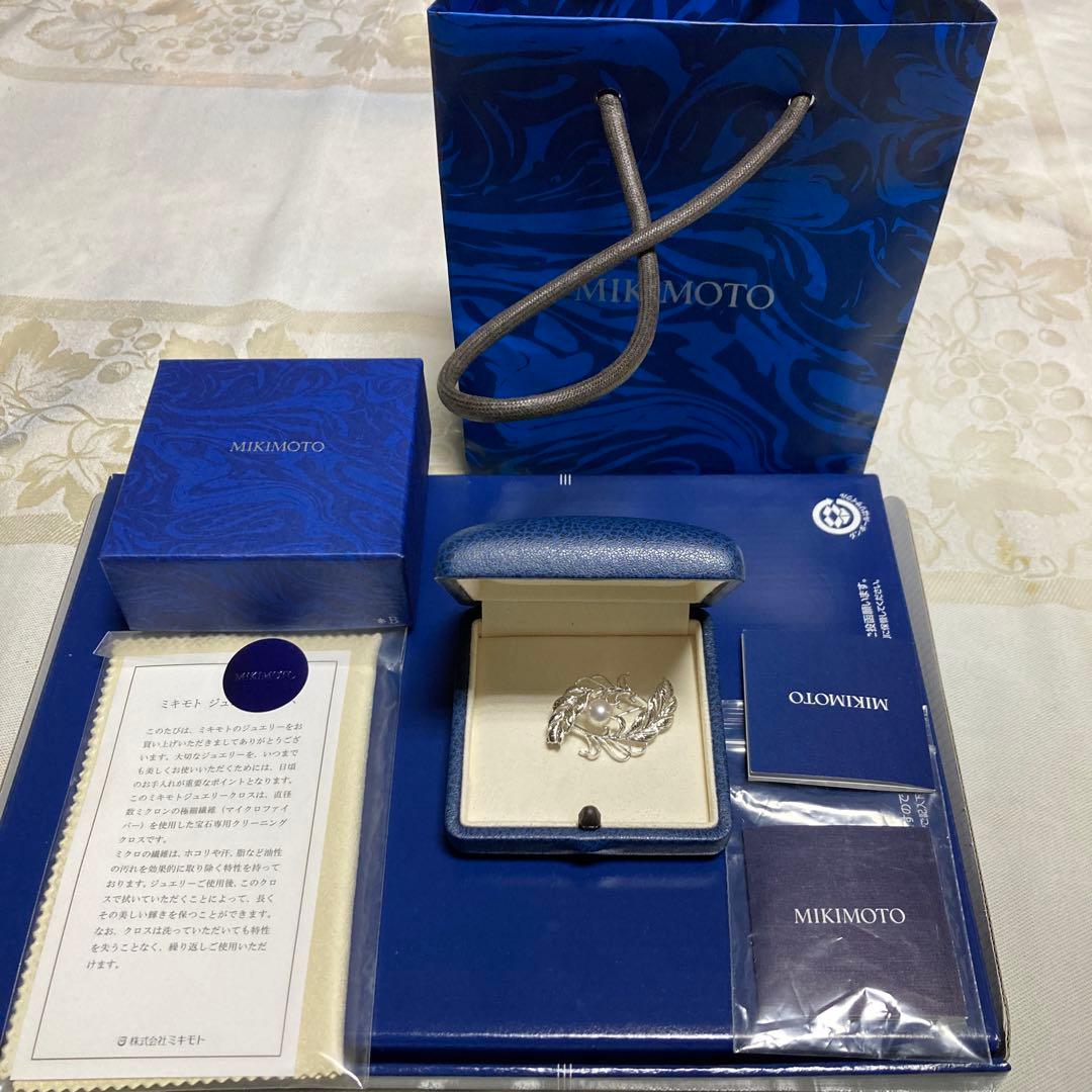 ミキモトブローチ