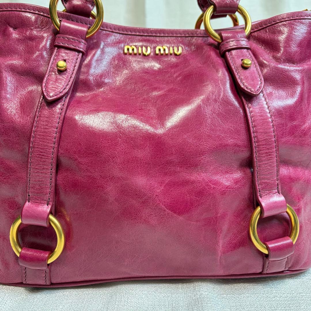 miumiu 2WAYショルダーバッグVITELLO LUX ヴィッテロルクス