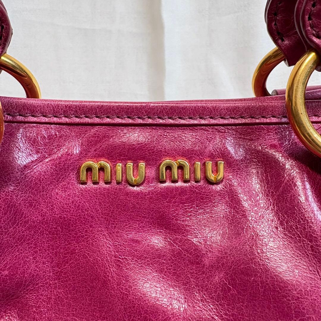 miumiu 2WAYショルダーバッグVITELLO LUX ヴィッテロルクス