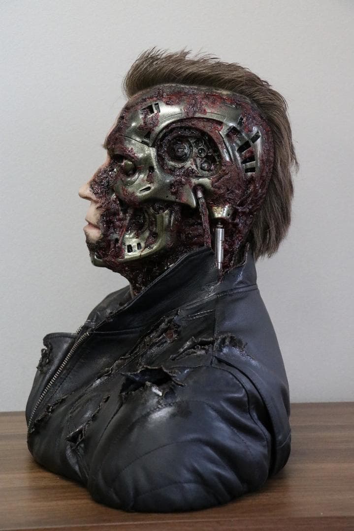 等身大 ターミネーター３ シリコンバスト T3 アーノルドシュワルツェネッガー