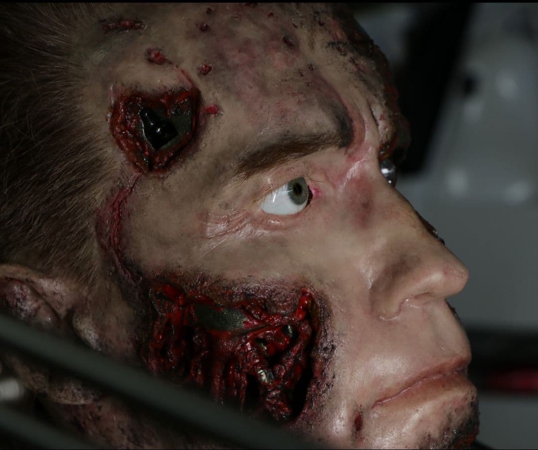 等身大 ターミネーター３ シリコンバスト T3 アーノルドシュワルツェネッガー