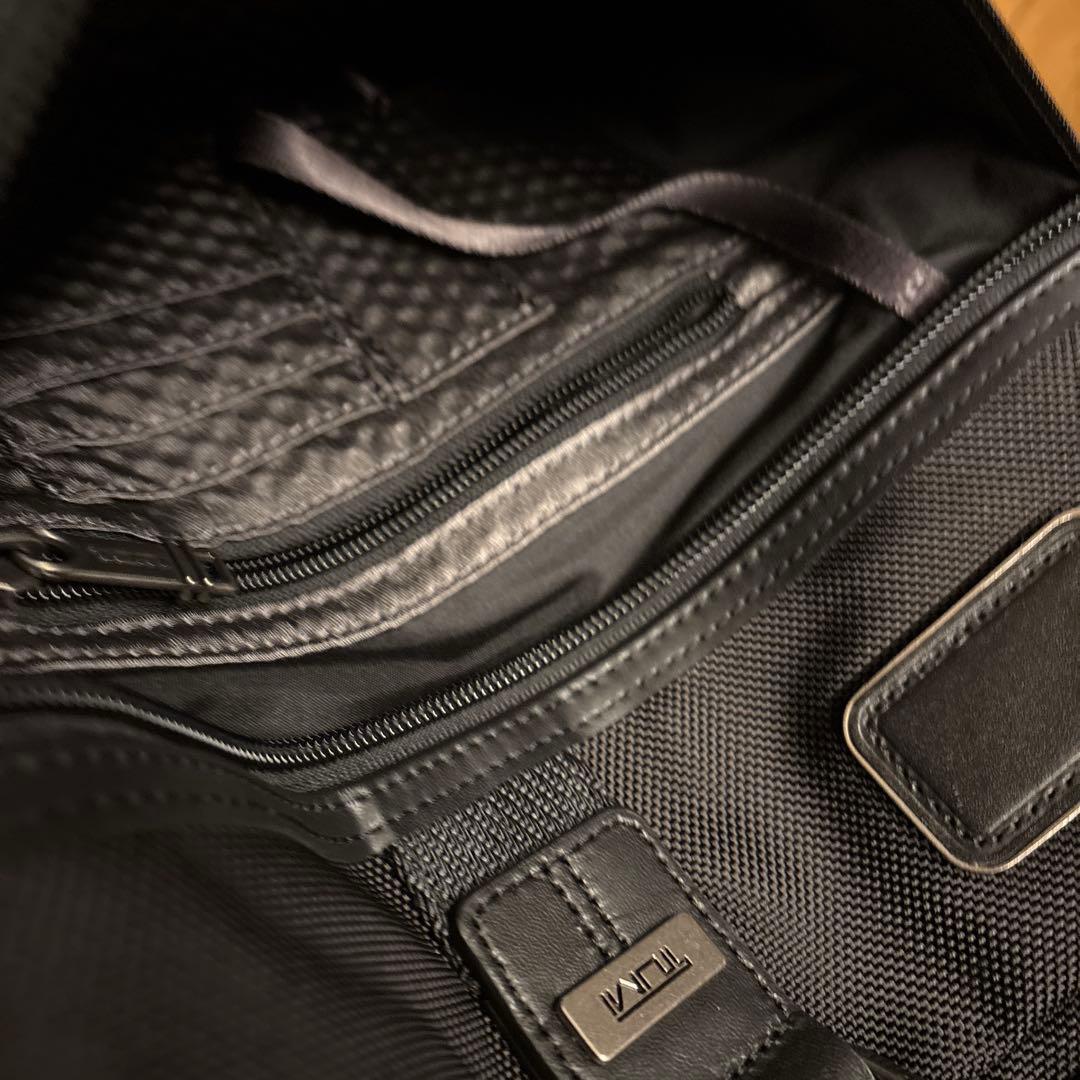tumi ブリーフケース　黒