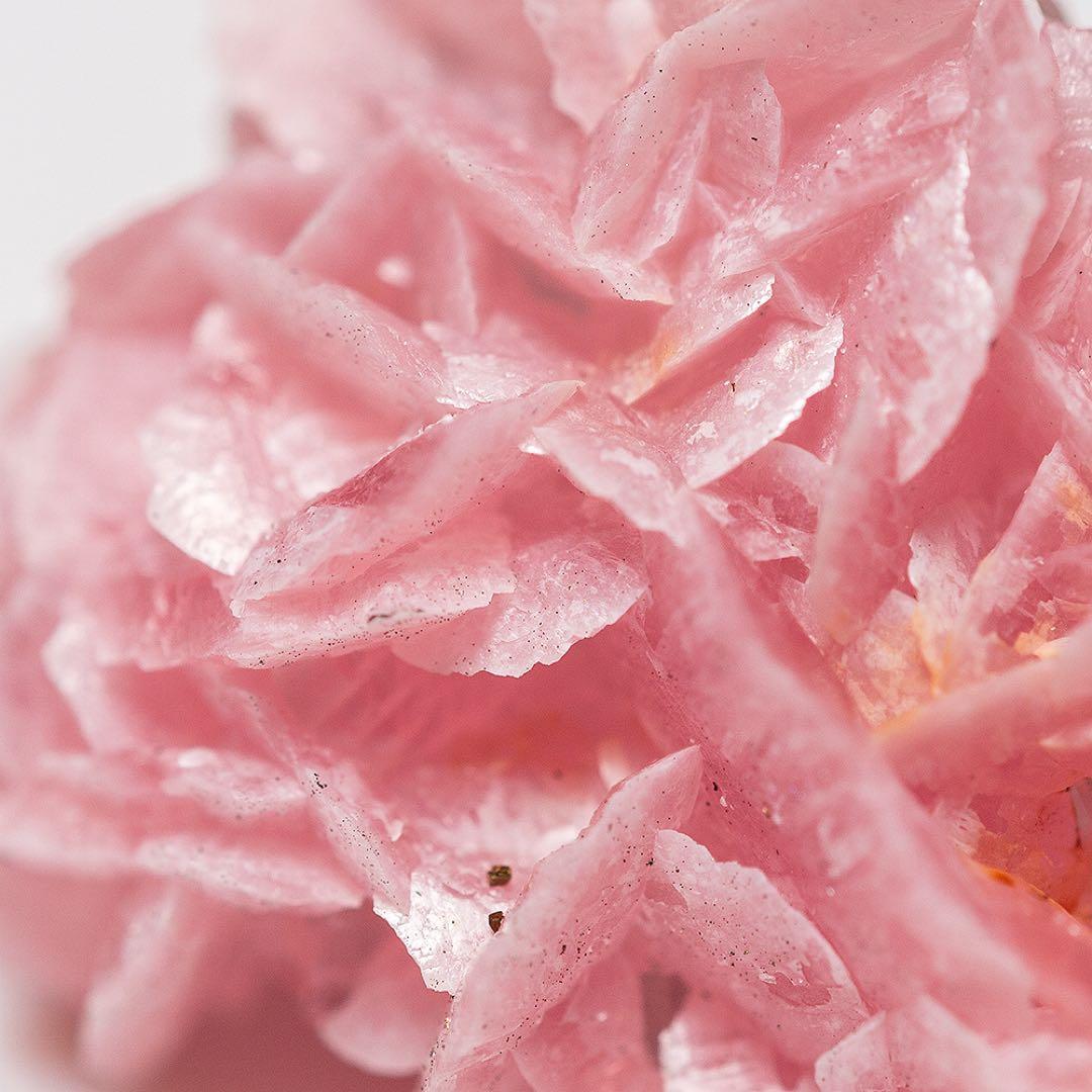 中国 ロードクロサイト 菱マンガン鉱 天然石 原石 鉱物標本 鉱石 蛍石 721