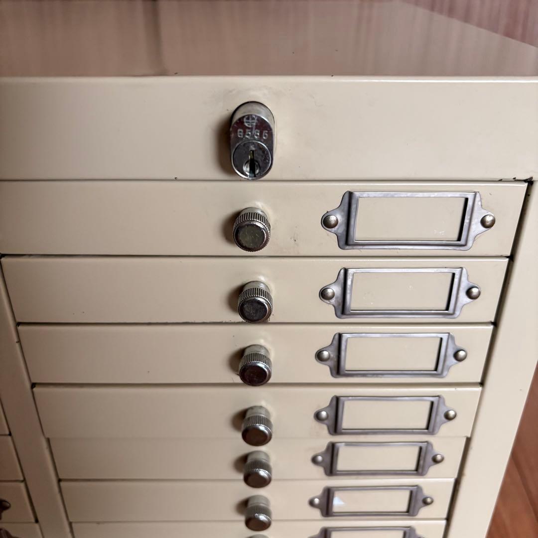 ヴィンテージ plusスチール製　引出し　 左右10段 古道具　収納　小物入