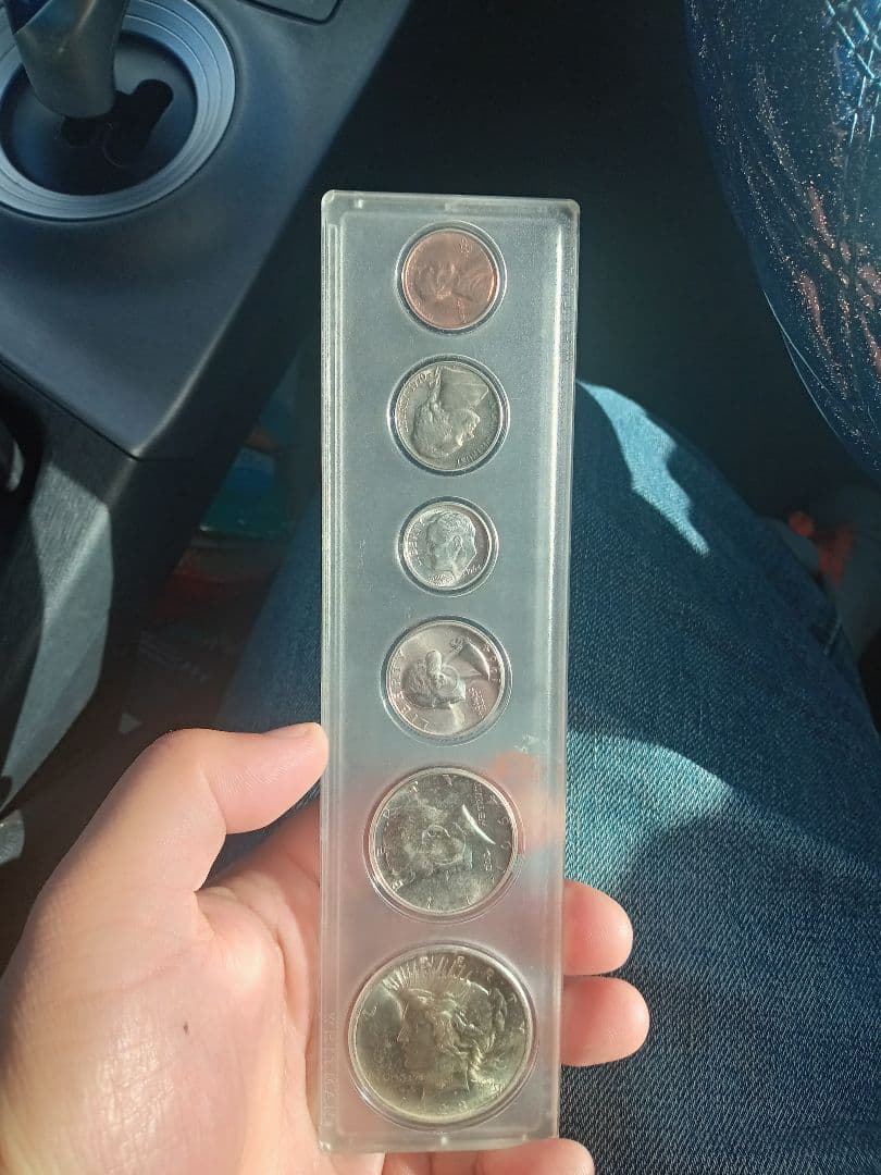 1923年平和の銀貨と1964年セット