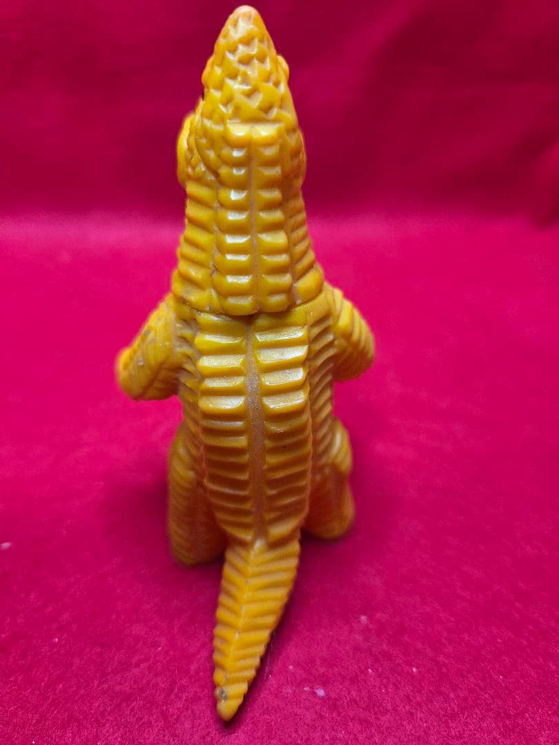 ブルマァク　ウルトラマン　ミニ レッドキング　　ソフビ