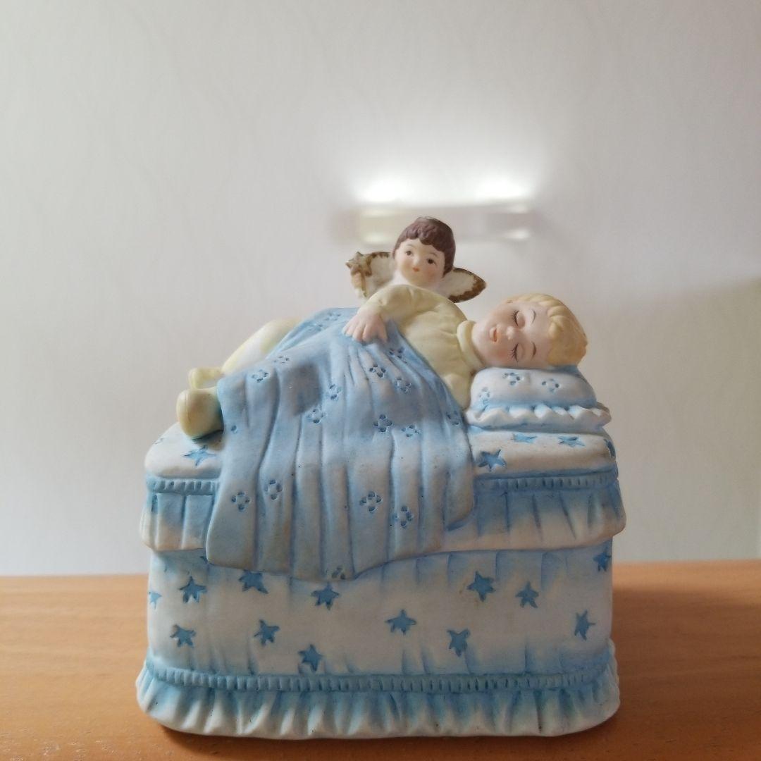 陶器人形　美術品　置物　天使と夢みる子供