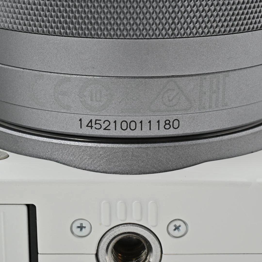 【美品】 Canon EOS Kiss M2 標準ズームレンズキット ホワイト