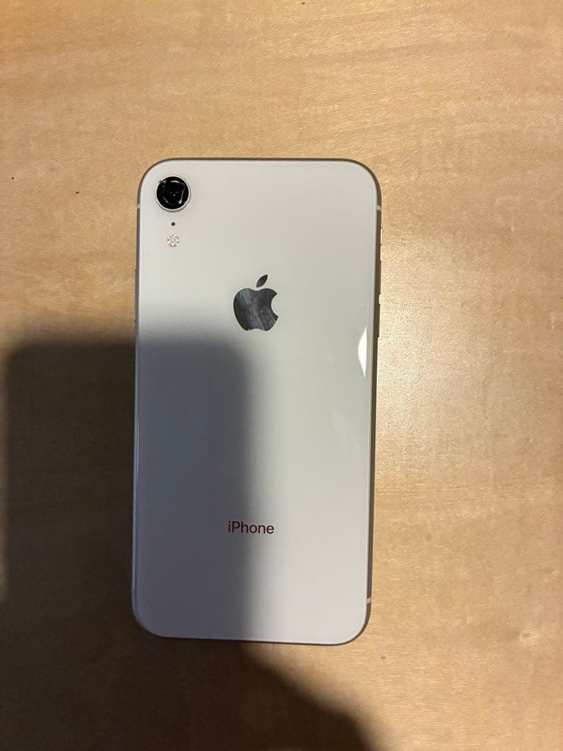 iPhone XR (10R) 128GB ホワイト
