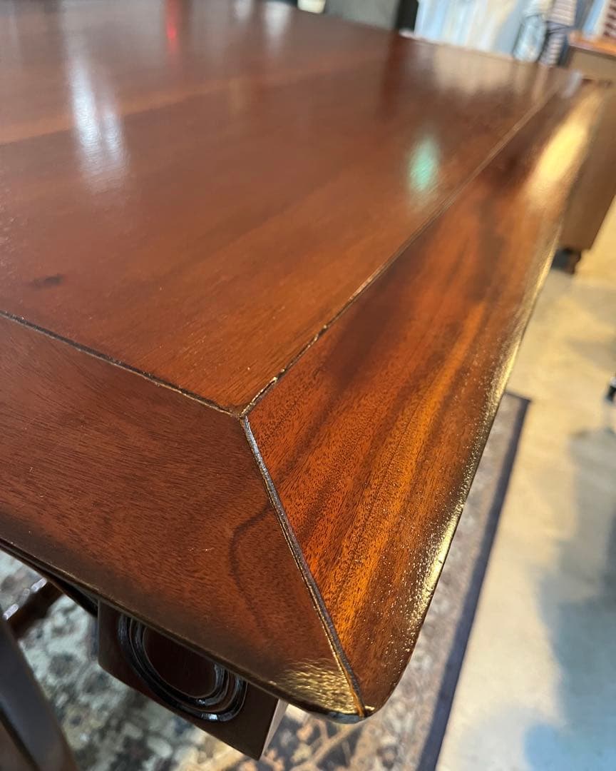 大晦日〜1/4限定価格　アンティーク調　マホガニー　ダイニングテーブル