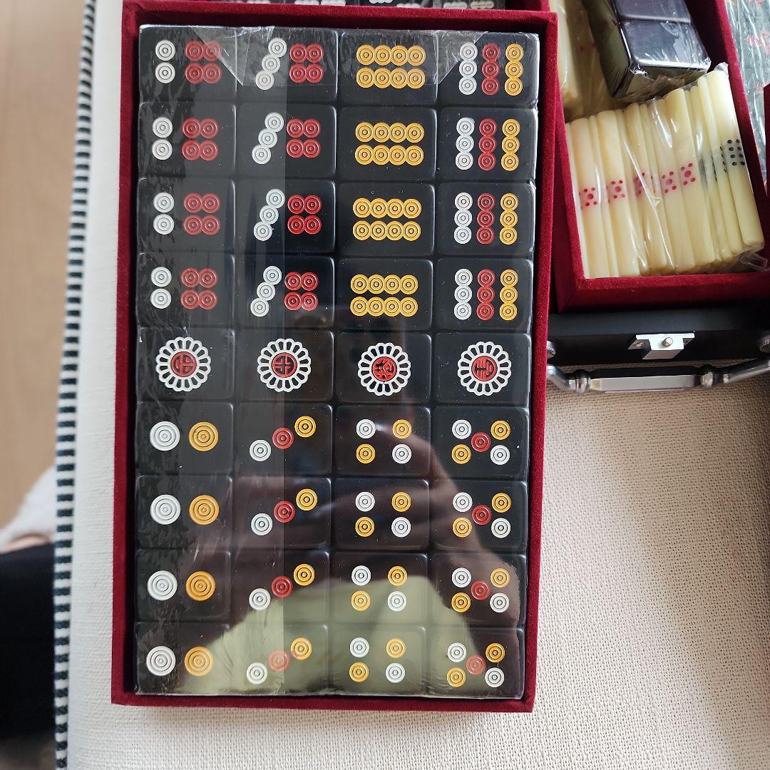 麻雀セット 黒色牌 ルールブック付き ウードケース