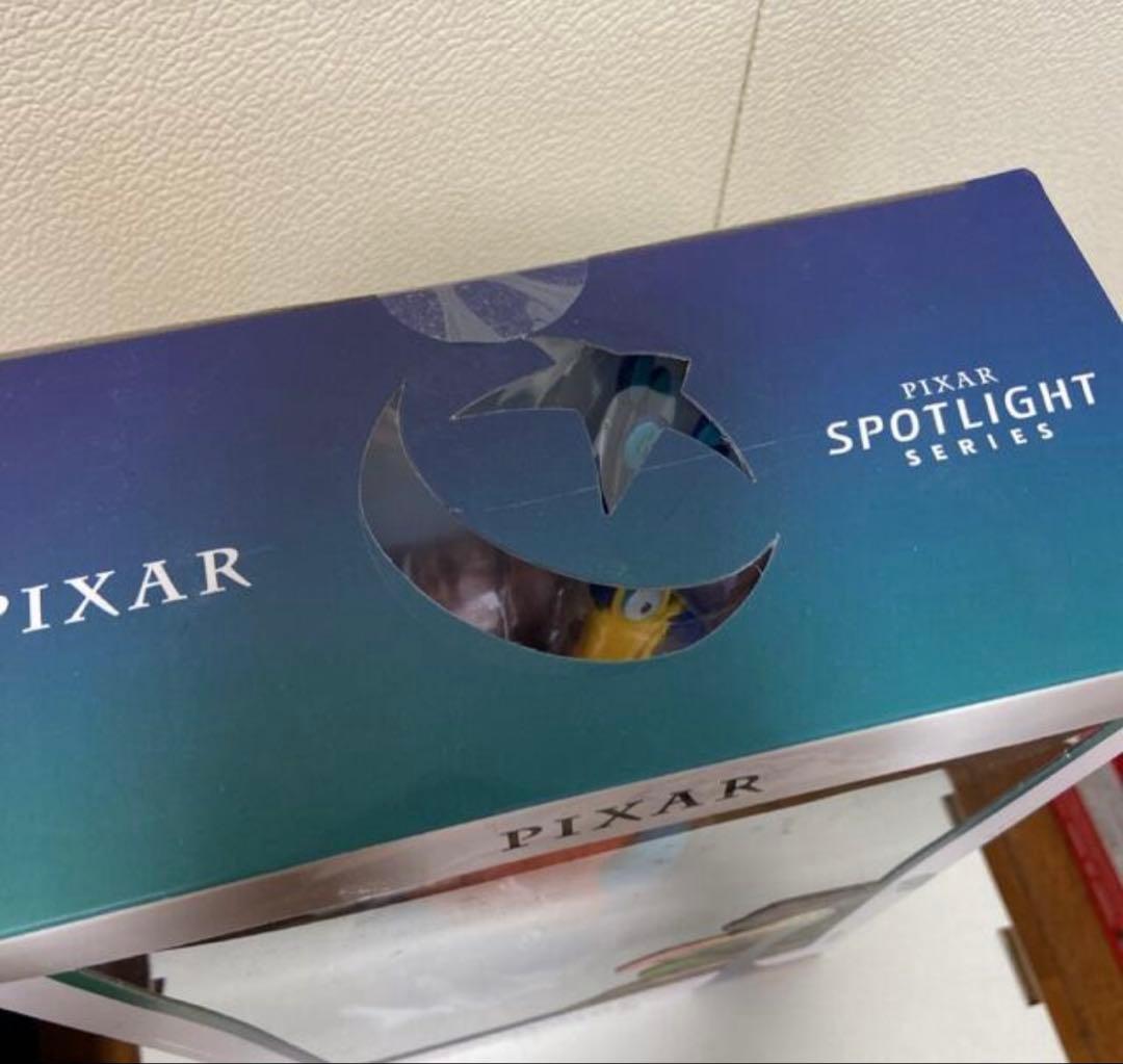 ピクサー カールじいさん フィギュア KEVIN マテル スポットライト