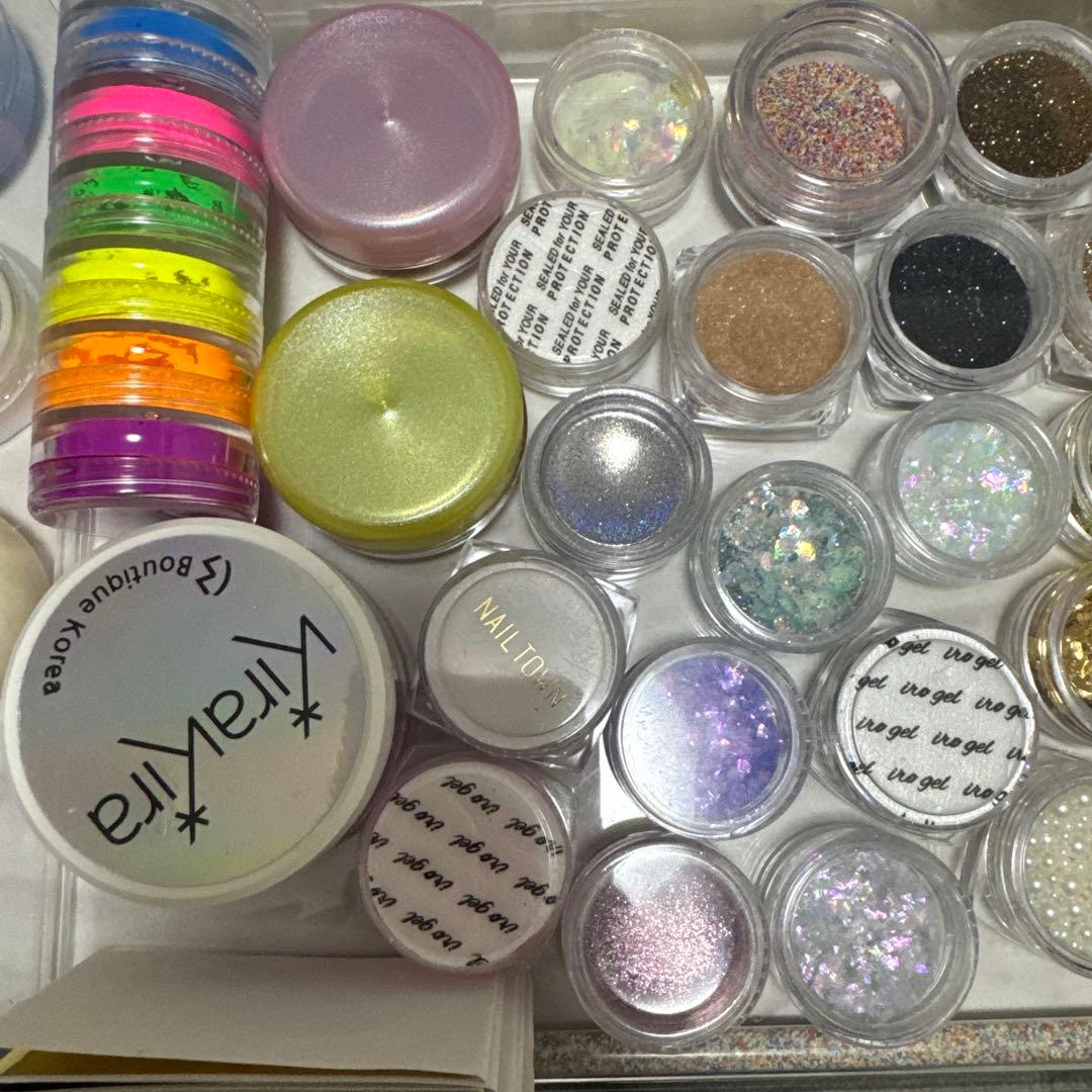 ネイル　パーツ　まとめ売り　ジェルネイル　ライト　ストーン　デコパーツ