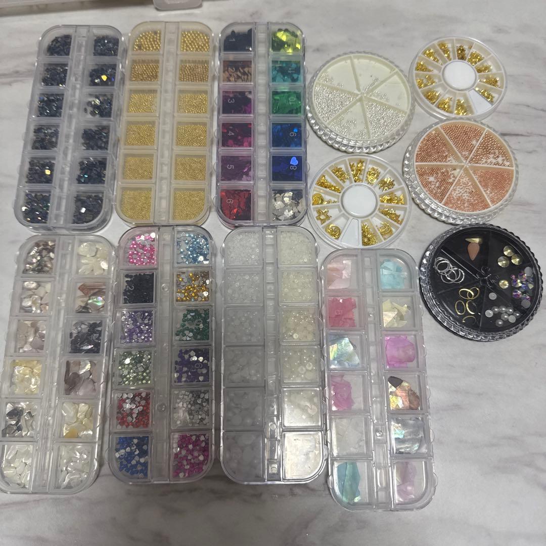 ネイル　パーツ　まとめ売り　ジェルネイル　ライト　ストーン　デコパーツ