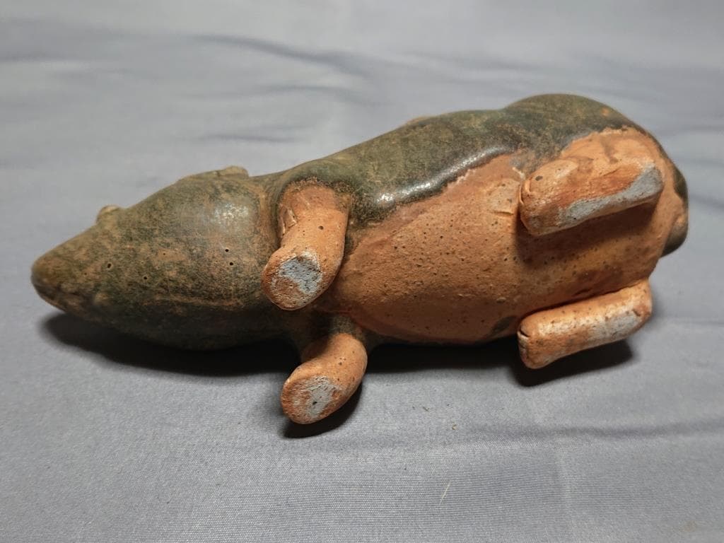 コレクター収集品　クメール 緑褐釉　鼠形壺（B）