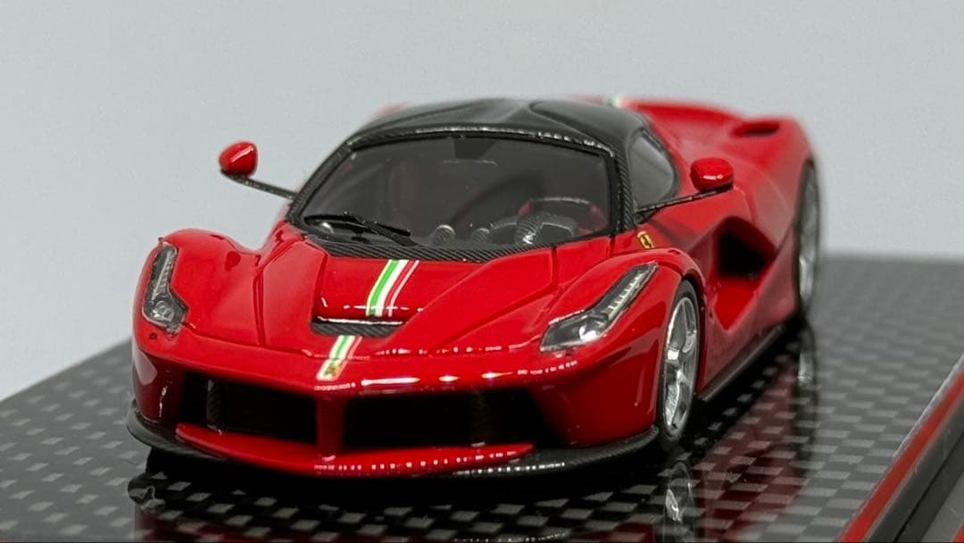 DMH 1/64 ラフェラーリ