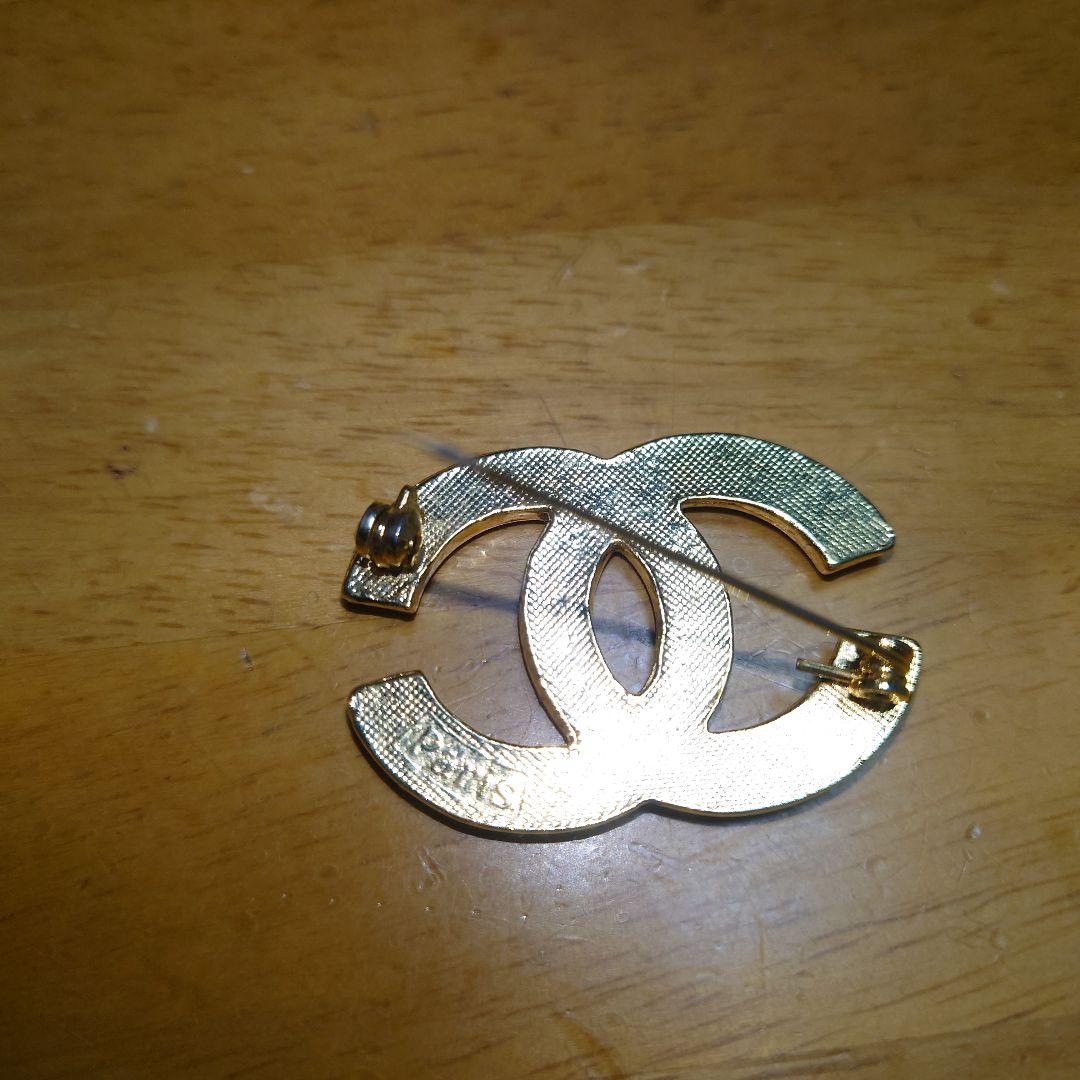CHANEL CCロゴブローチ クリスタル装飾