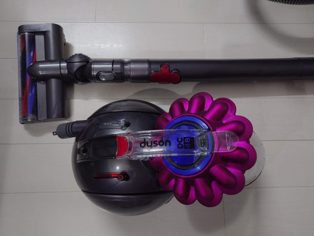 美品Dysonダイソン DC48 掃除機（箱＆説明書あり）翌日発送