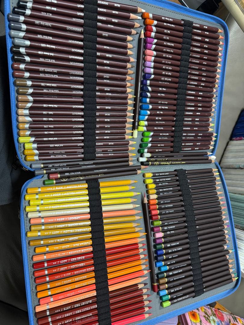 色鉛筆ファーバーカステル、三菱ペリシアンなど計489本まとめ売り 収納ケース付