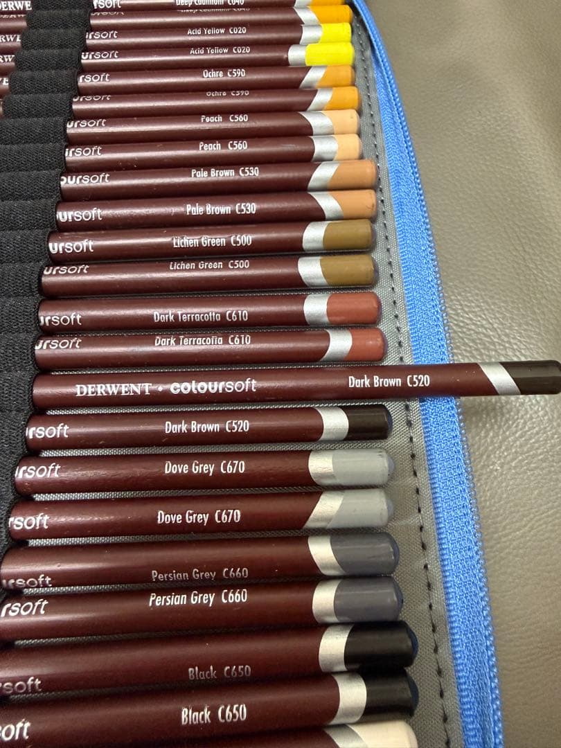 色鉛筆ファーバーカステル、三菱ペリシアンなど計489本まとめ売り 収納ケース付