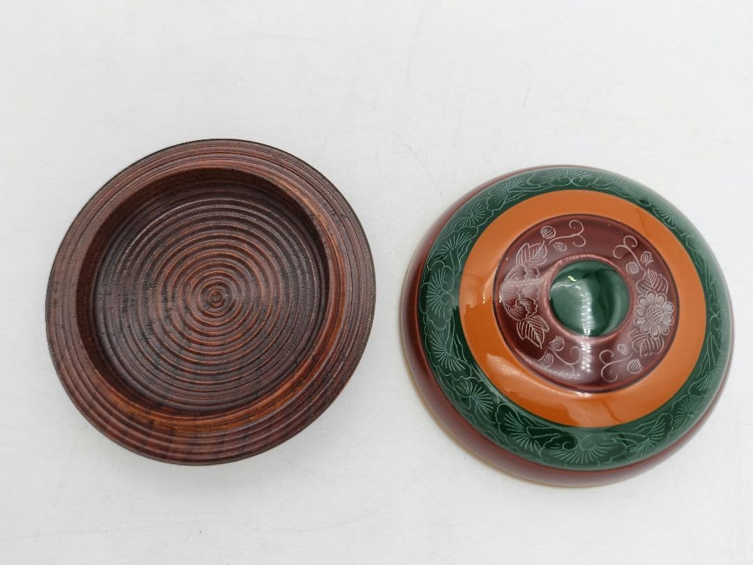 b821 【新品・未使用】香合 玄々斎好 独楽 道場宗廣 木箱 茶道具