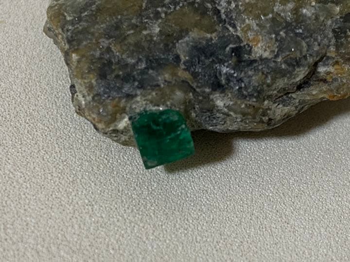 エメラルド　24g