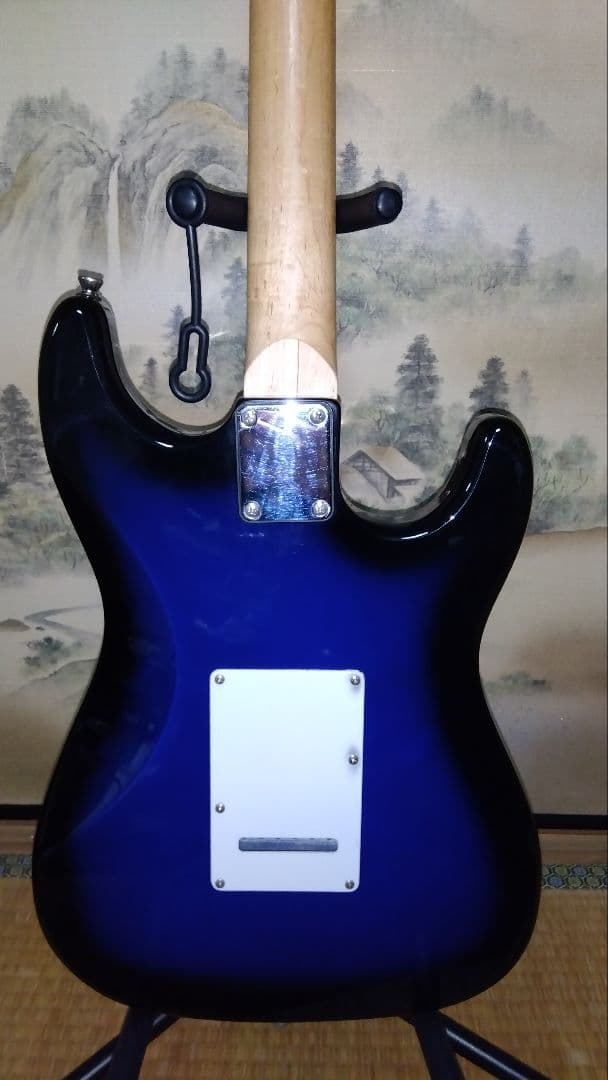 Legend ストラトキャスタータイプ レフティ ブルーブラックサンバースト