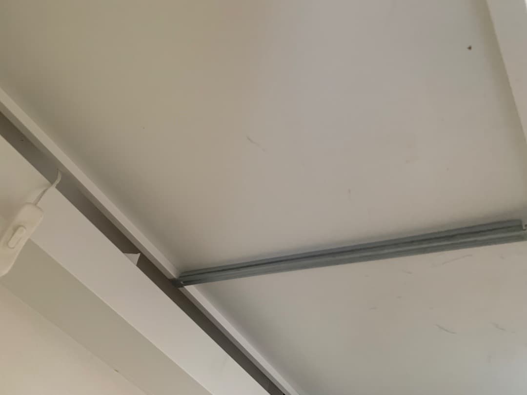 イケアIKEA MICKE 学習机　 引き出し付 （送料込）