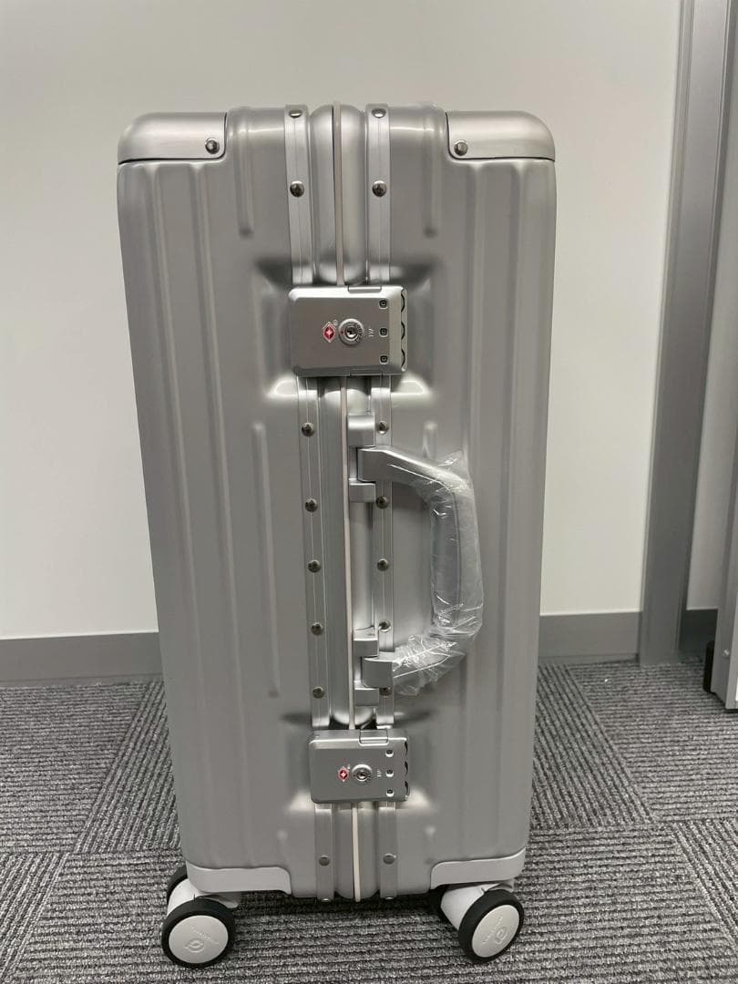 リベティ多機能キャリーケース【エナメルシルバーSサイズ】98