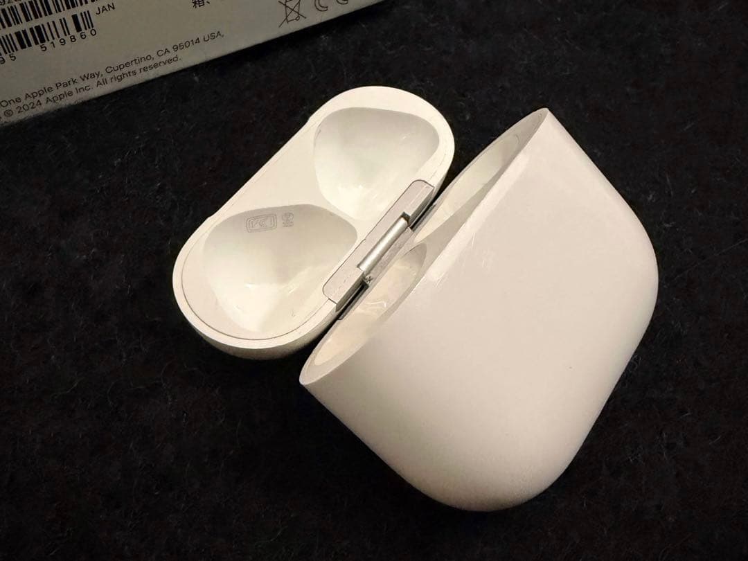 イヤホン Apple AirPods4