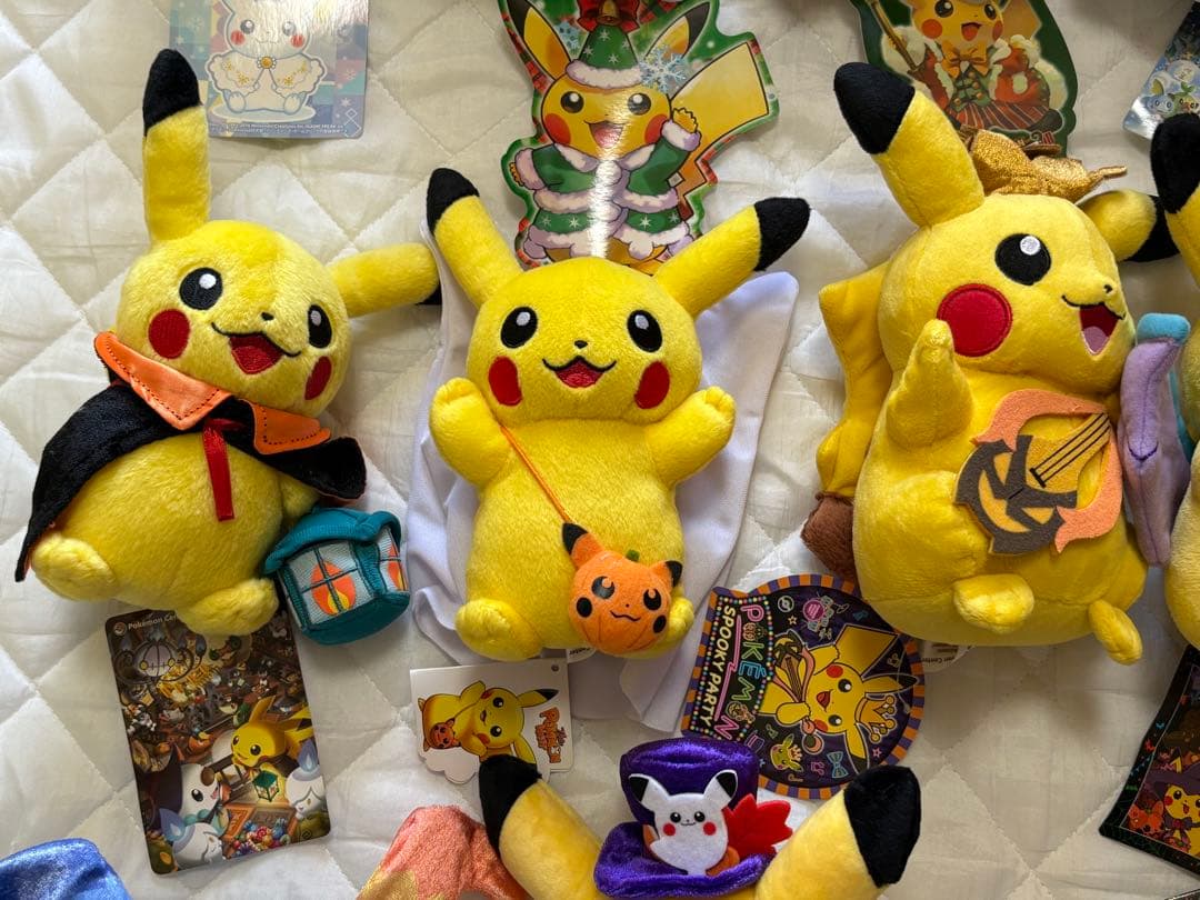 セット　まとめ　クリスマス　ハロウィン　ぬいぐるみ　ピカチュウ ポケモンセンター