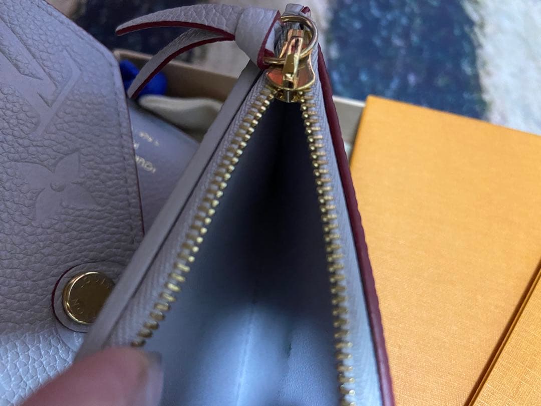 最終値下げ　Louis Vuitton ライトグレー 三つ折り財布