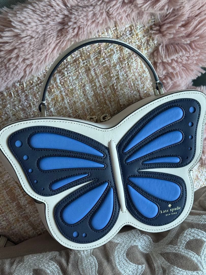 ⭐︎kate spade⭐︎ フラッターフライ 3D クロスボディ ショルダーバッグ