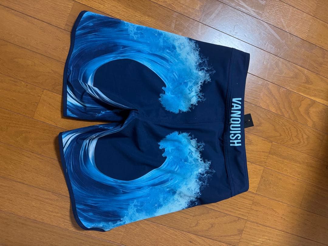 【小ちゃい人】VANQUISH ステージショーツ サイズ28