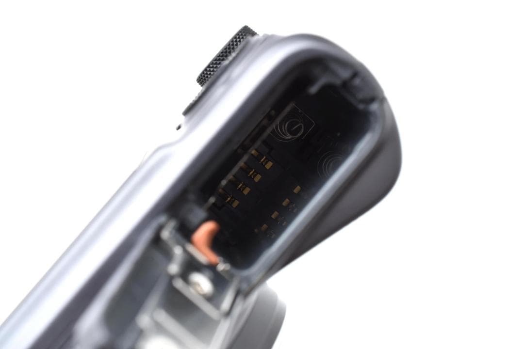 キャノン　Canon PowerShot SX720HS