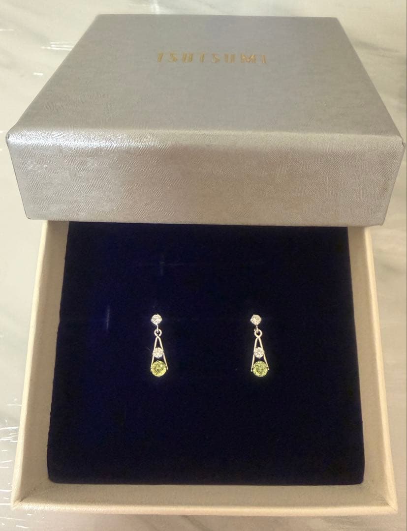 【新品・未使用】ジュエリーTSUTSUMI K10ホワイトゴールド ピアス