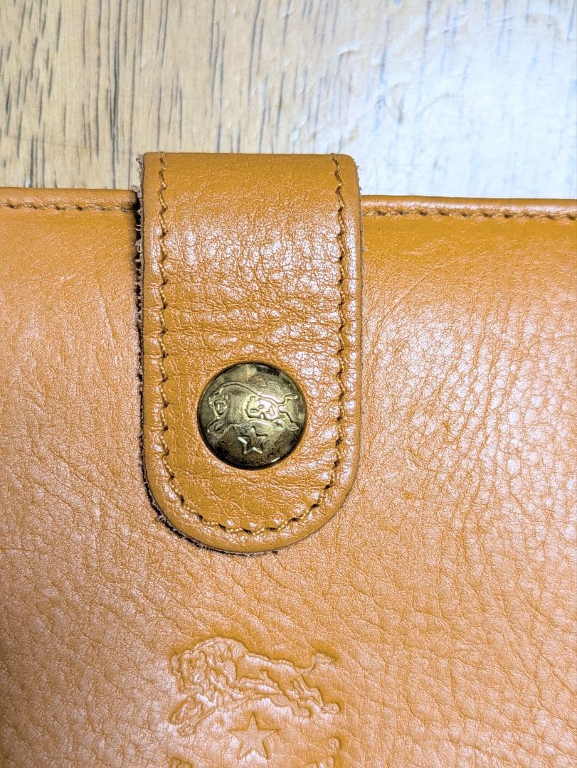 【美品】 IL BISONTE ラウンドジップウォレット ヤケヌメ 人気 現行品