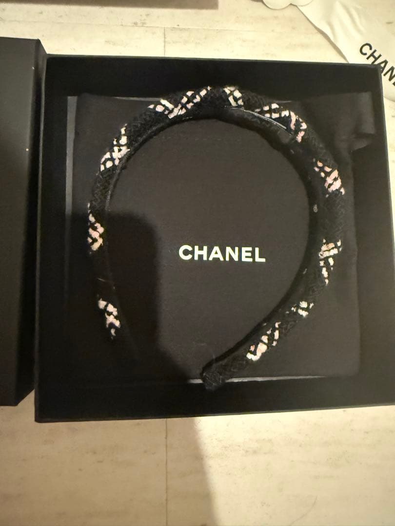 CHANEL カチューシャ