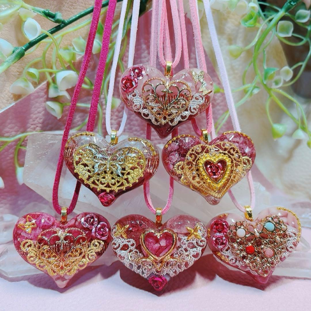 癒しのオルゴナイト❤️ピンクエピドート＋エンジェライト＋ロードナイトのハート型♡