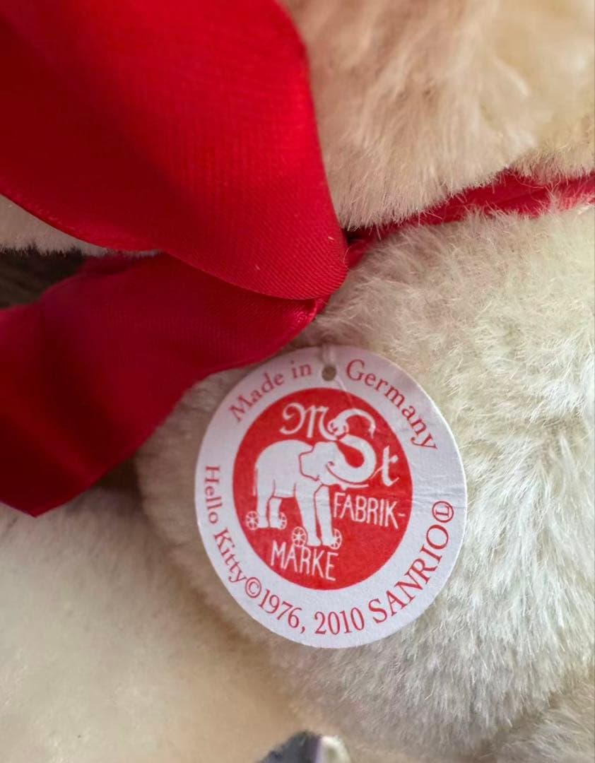 新品　Hello Kitty Steiff ぬいぐるみ 27cm 678097