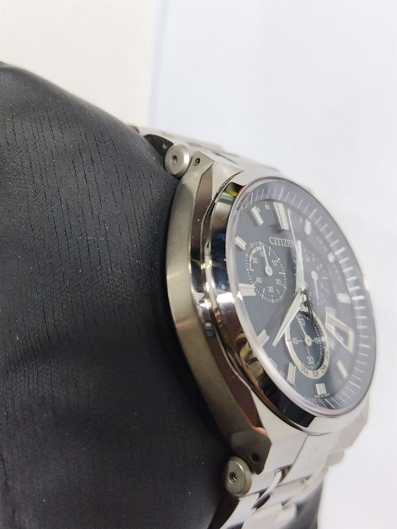 シチズンアテッサ　ダイレクトフライト　エコドライブ　電波時計　軽量チタン製