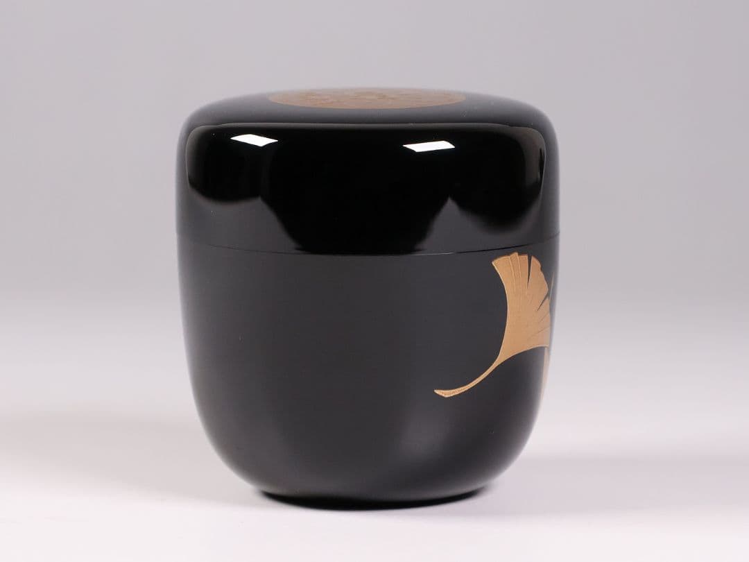 茶道具 山中塗蒔絵師 谷口博山 まどか幼稚園章蒔絵 銀杏 中棗 木製【CM338