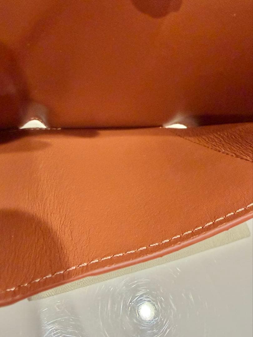 【新品同様】ロエベ アナグラム バーティカル スモール ウォレット タン