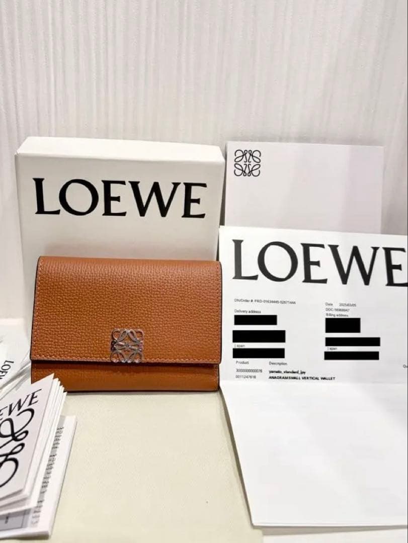 【新品同様】ロエベ アナグラム バーティカル スモール ウォレット タン